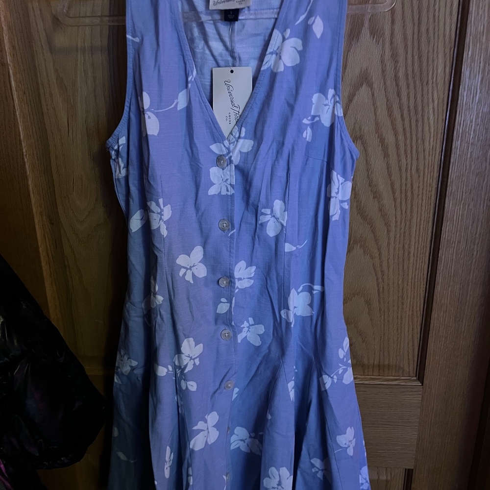 Woman’s dress size small nwt $20